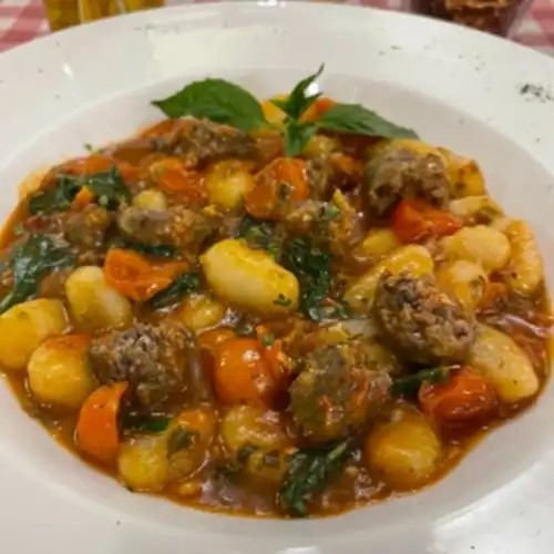 Gnocchi Salciccía