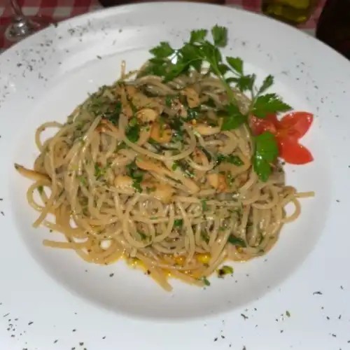 Pasta Aglio Olio E Chile